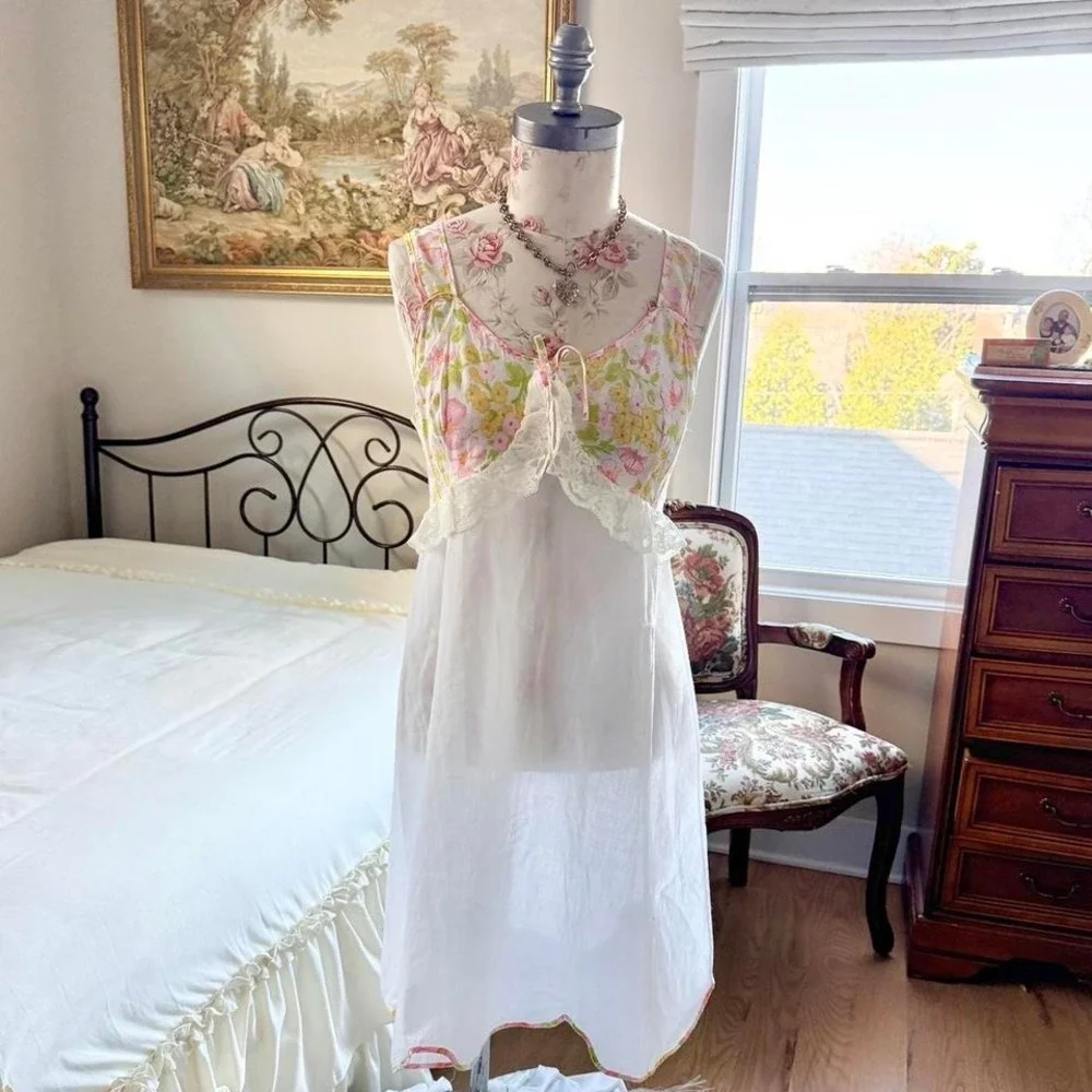 floral‎ mini dress  70s sheer white floral nightgown size medium